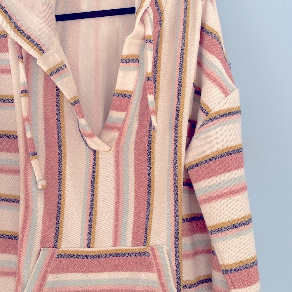 ROXY Hooded Striped Sweater. Medium - Picture 2 of 5